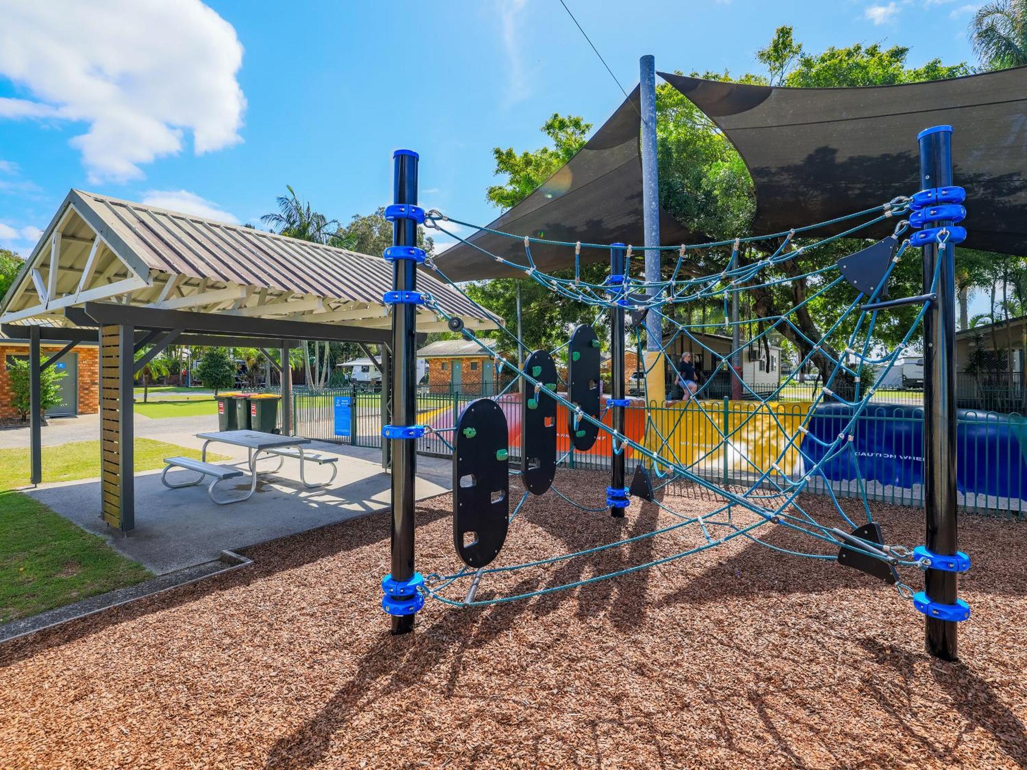 Nrma Blue Dolphin Yamba Holiday Resort エクステリア 写真