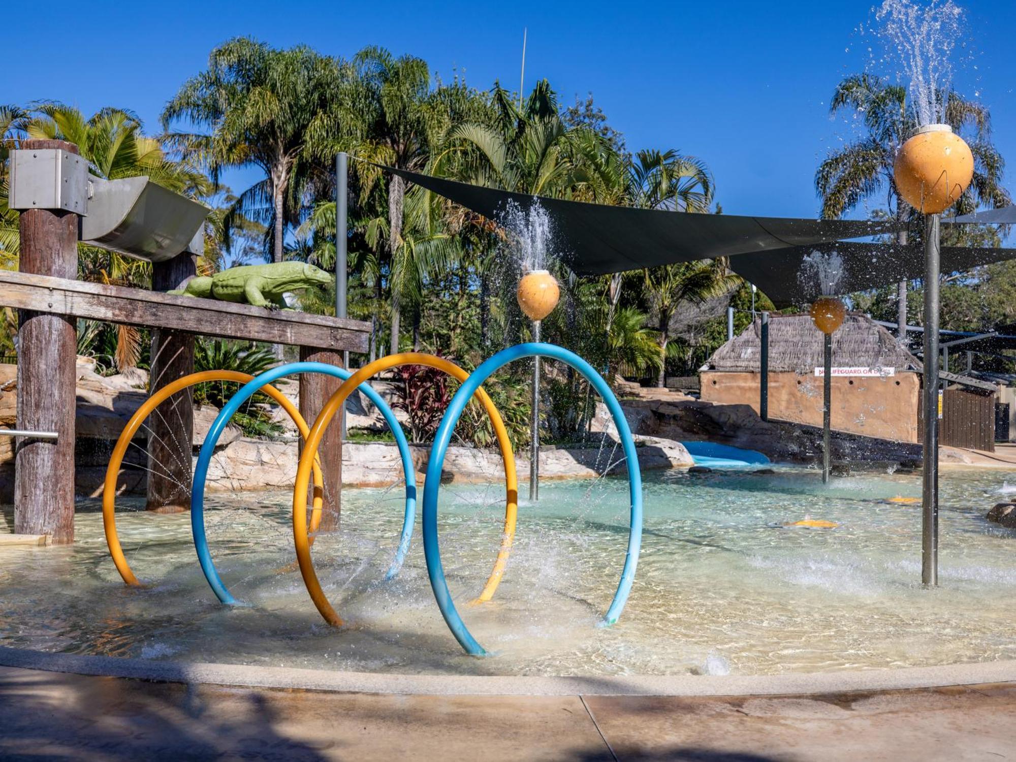 Nrma Blue Dolphin Yamba Holiday Resort エクステリア 写真