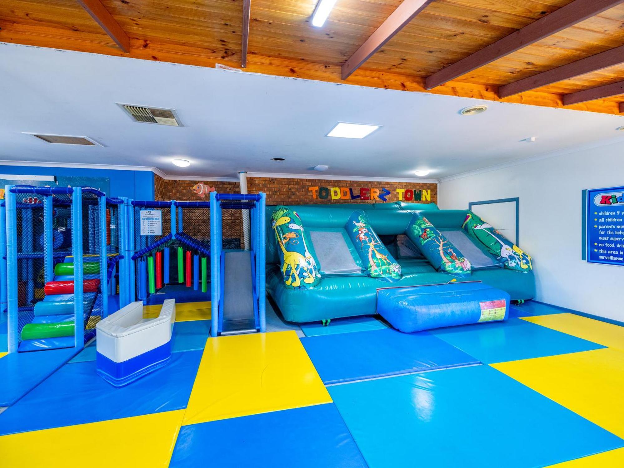Nrma Blue Dolphin Yamba Holiday Resort エクステリア 写真